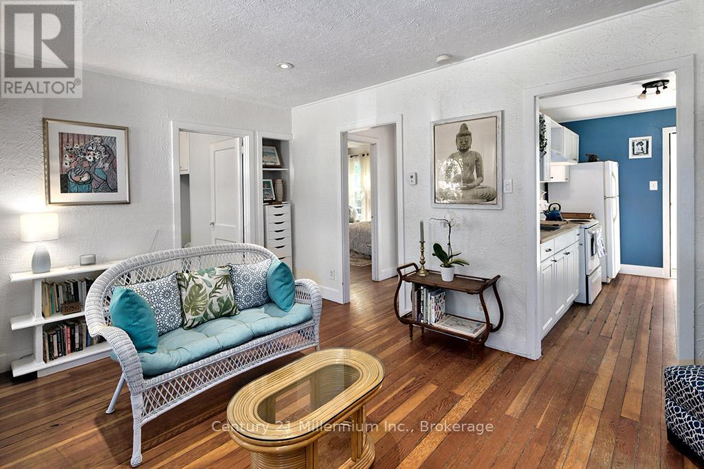 444 MAPLE STREET - 10