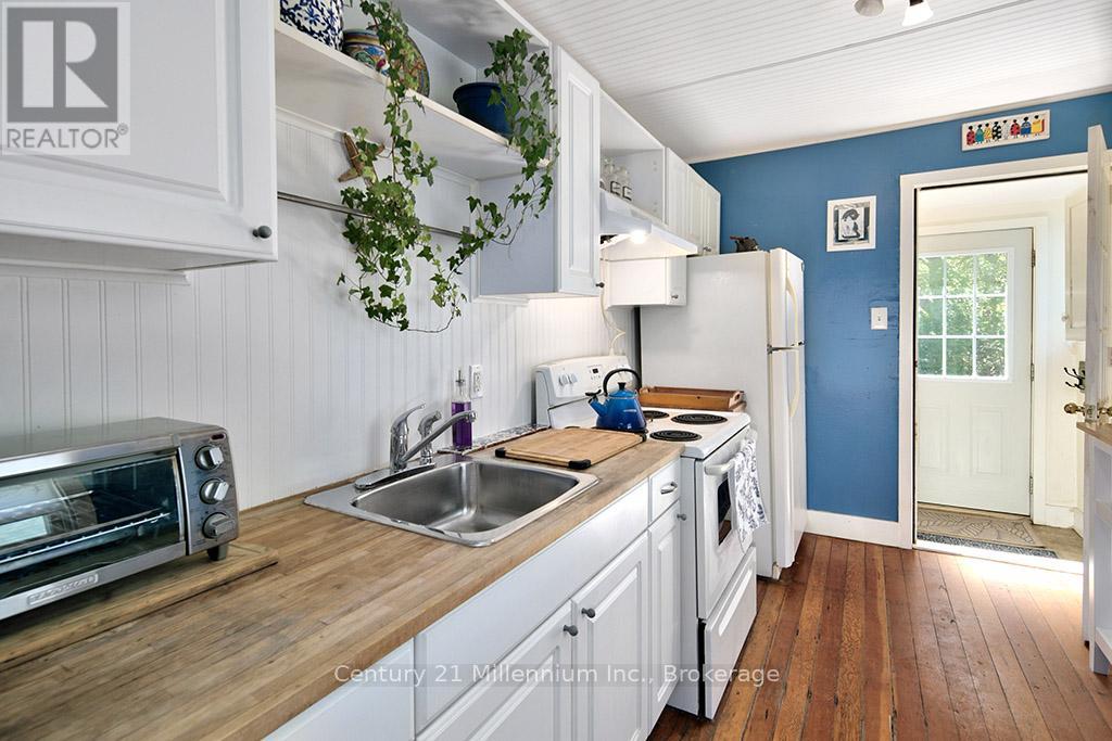 444 MAPLE STREET - 12