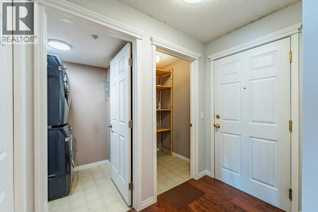 #3 2212 34 Avenue SW - 23
