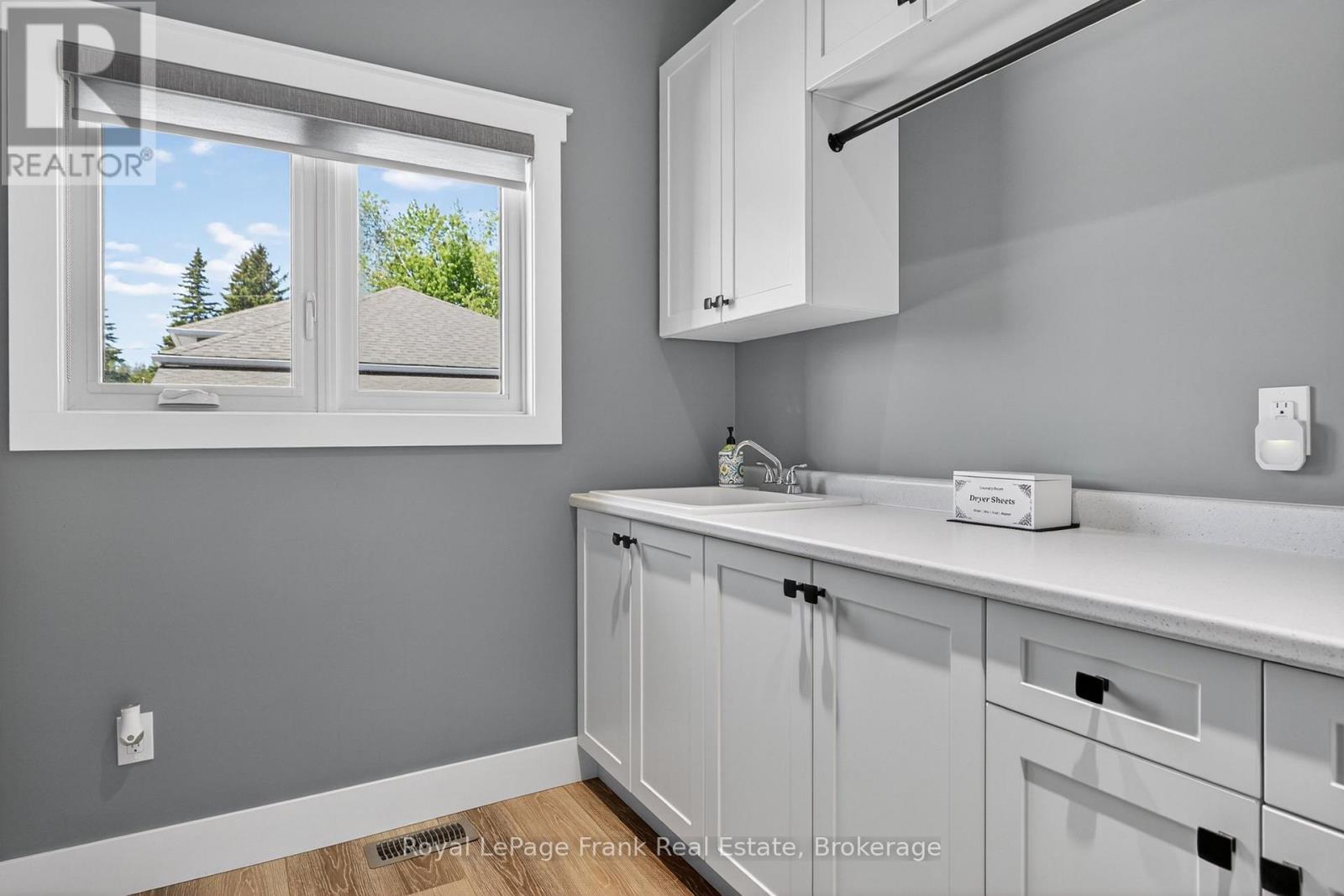 210 LAKESHORE DRIVE - 28