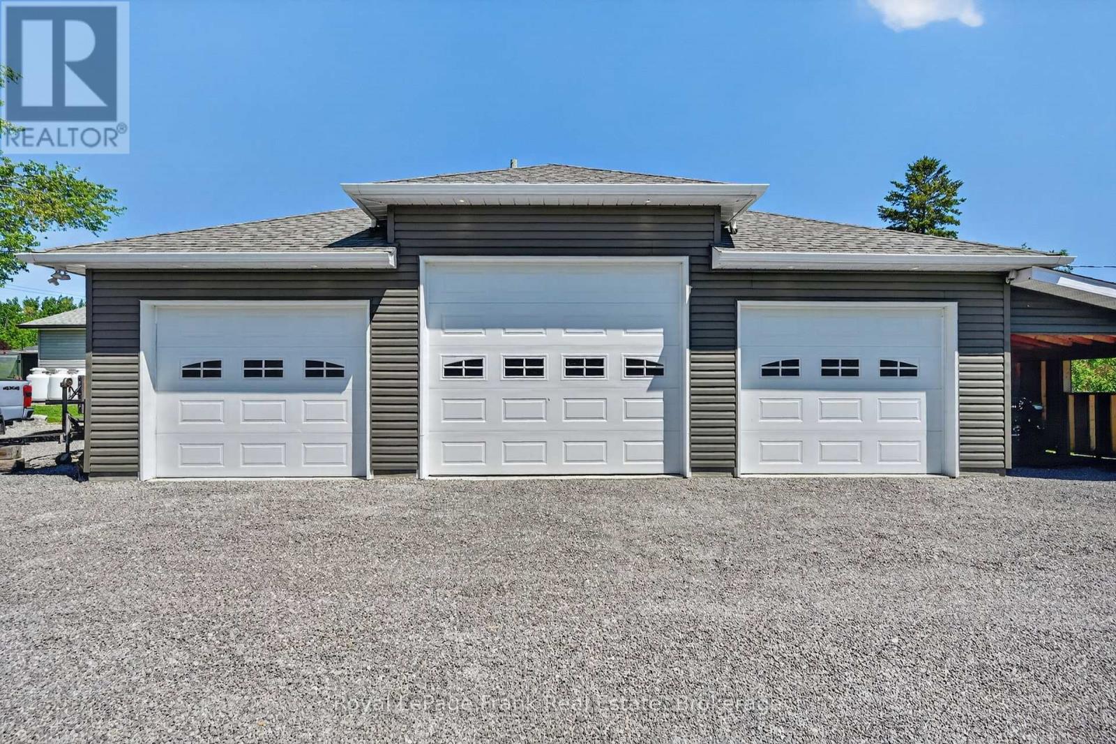 210 LAKESHORE DRIVE - 30