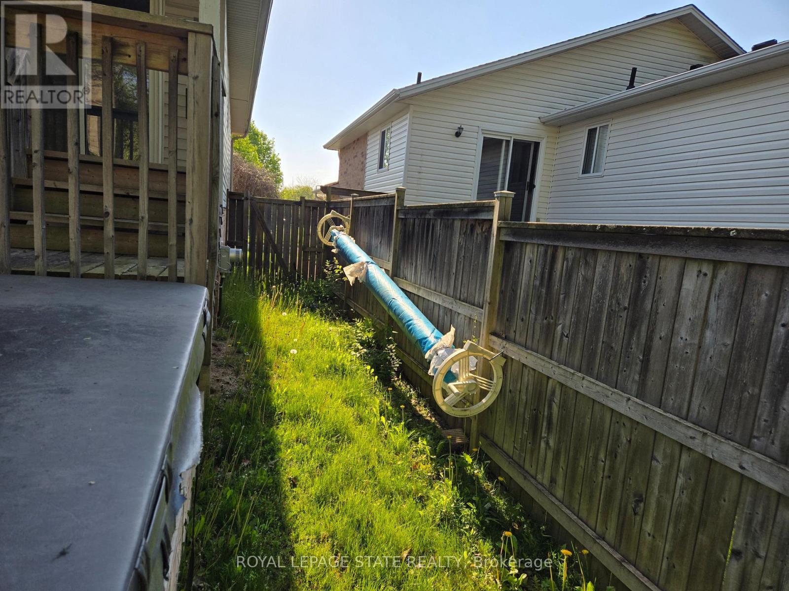 73 FOXTAIL AVENUE - 28