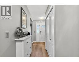 Kitchen - 617 Pine Street, Sicamous, BC V0E2V0 Photo 9