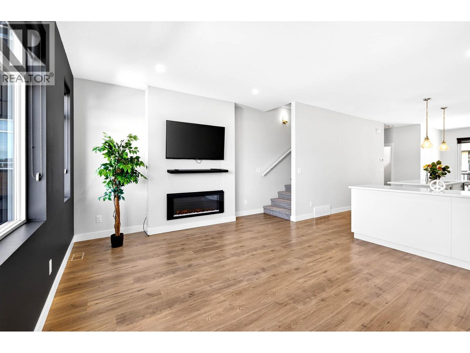 #137 1901 Qu'Appelle Boulevard - 11
