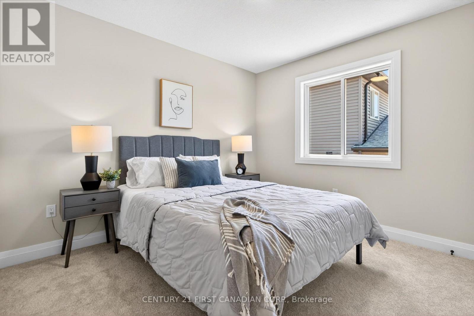 11 POSTMA CRESCENT - 14
