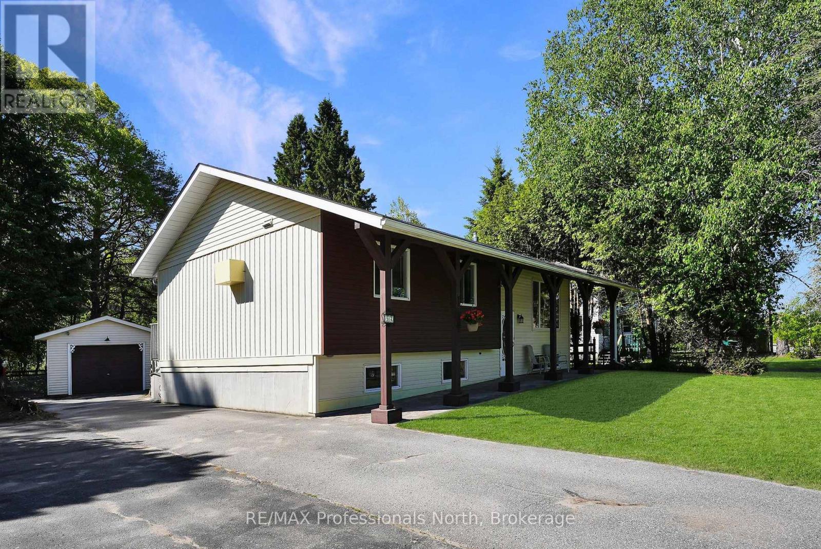 52 SOUTH WATER STREET - 39