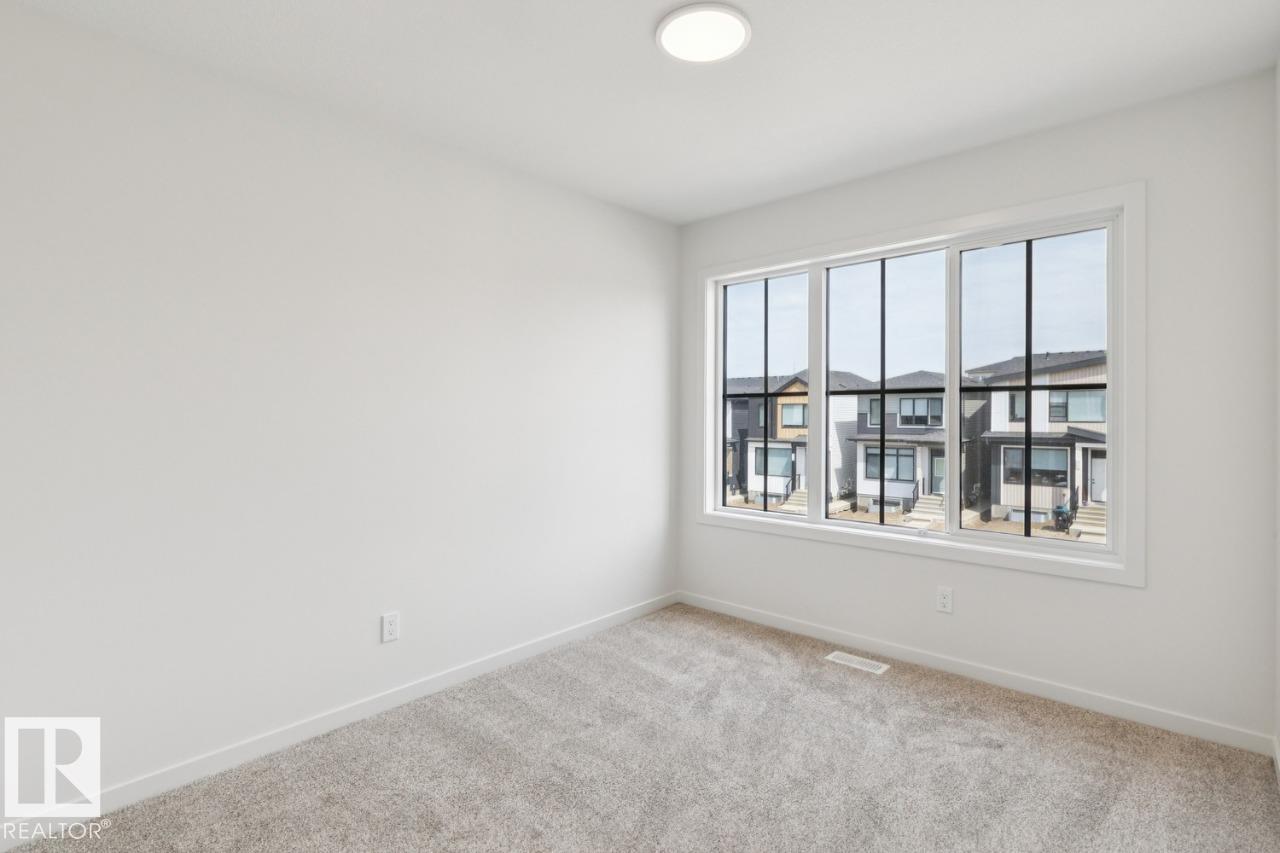 428 30 ST SW - 30