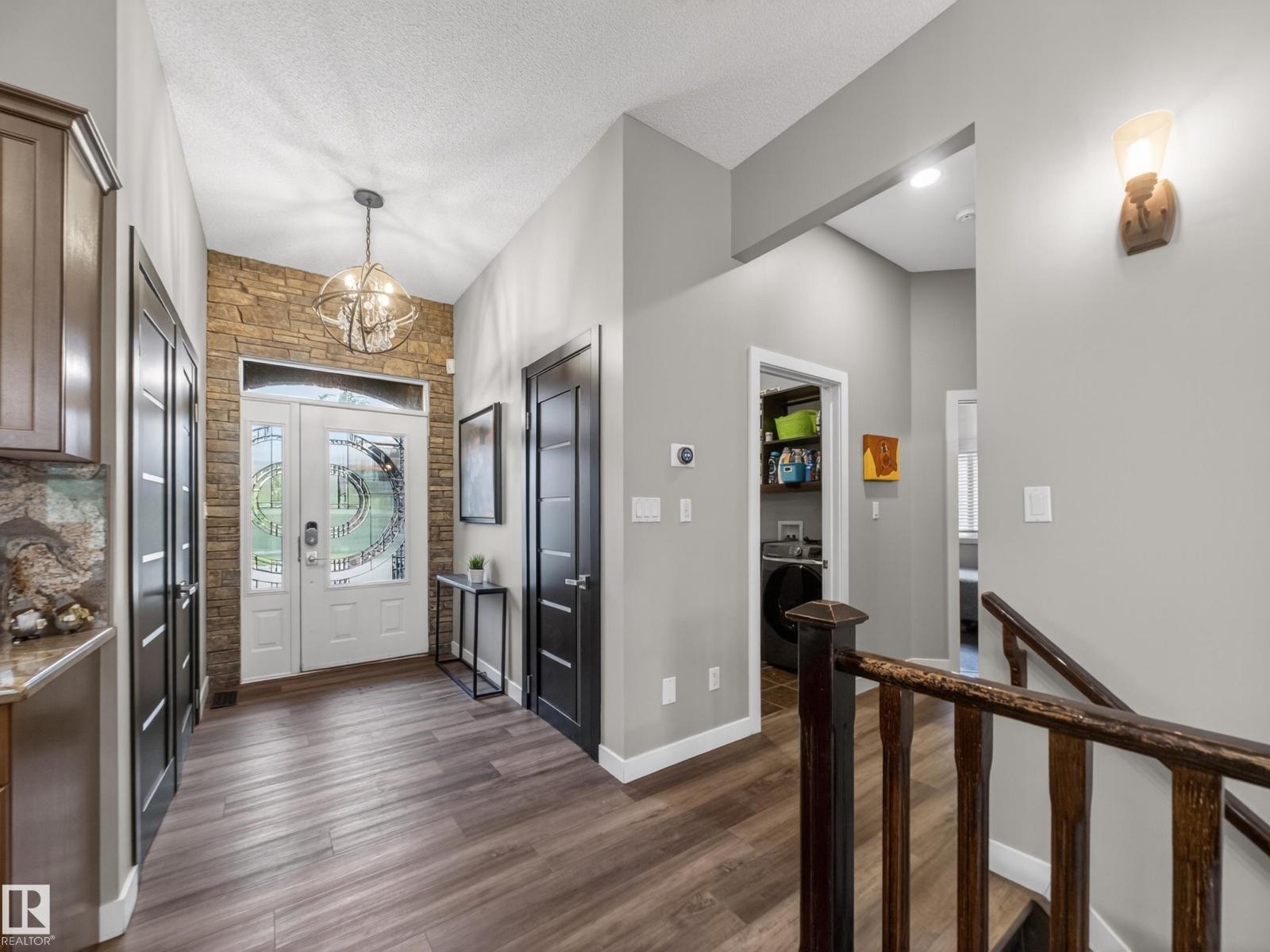 4044 CROWSNEST CR - 23