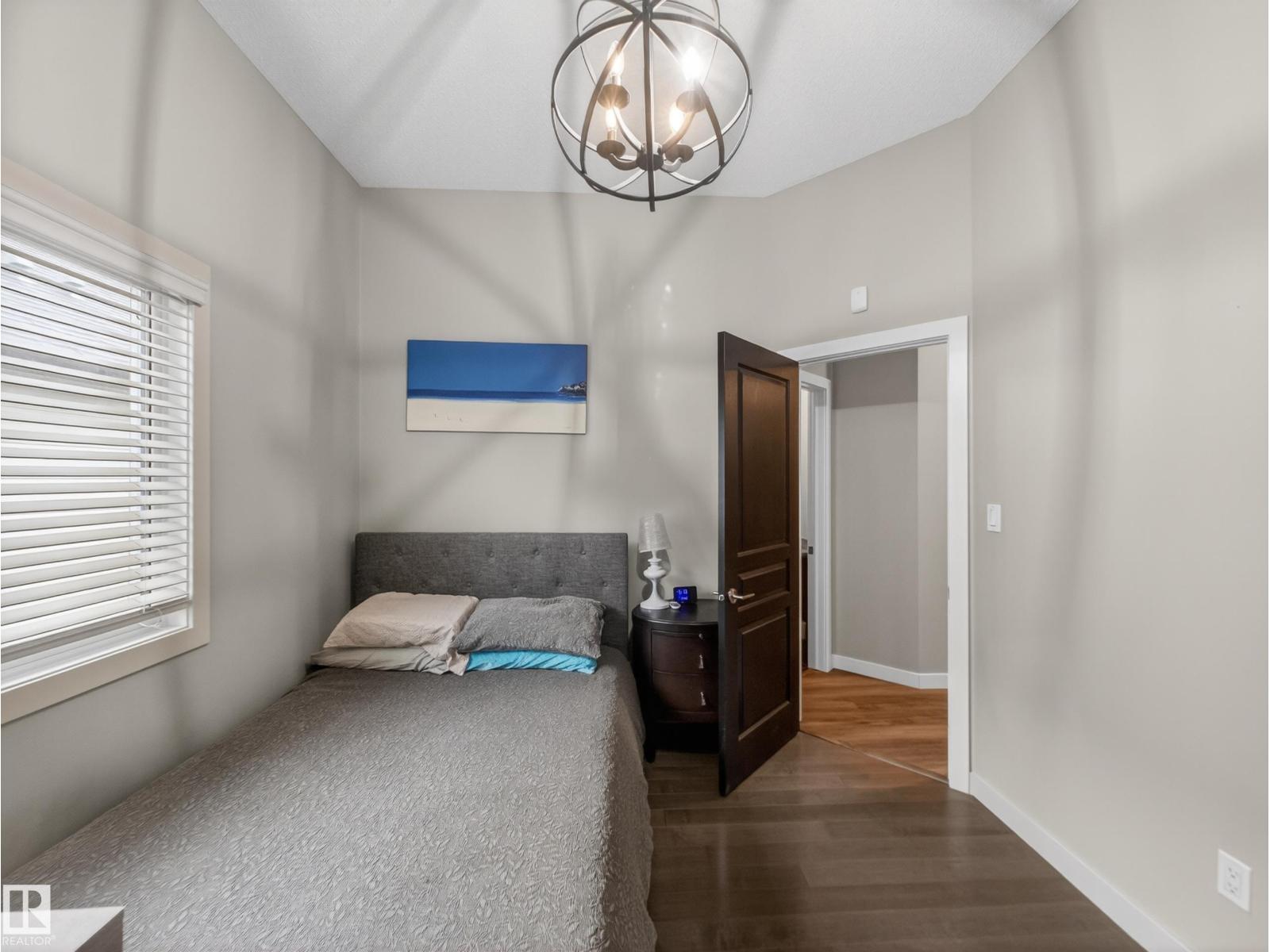4044 CROWSNEST CR - 32