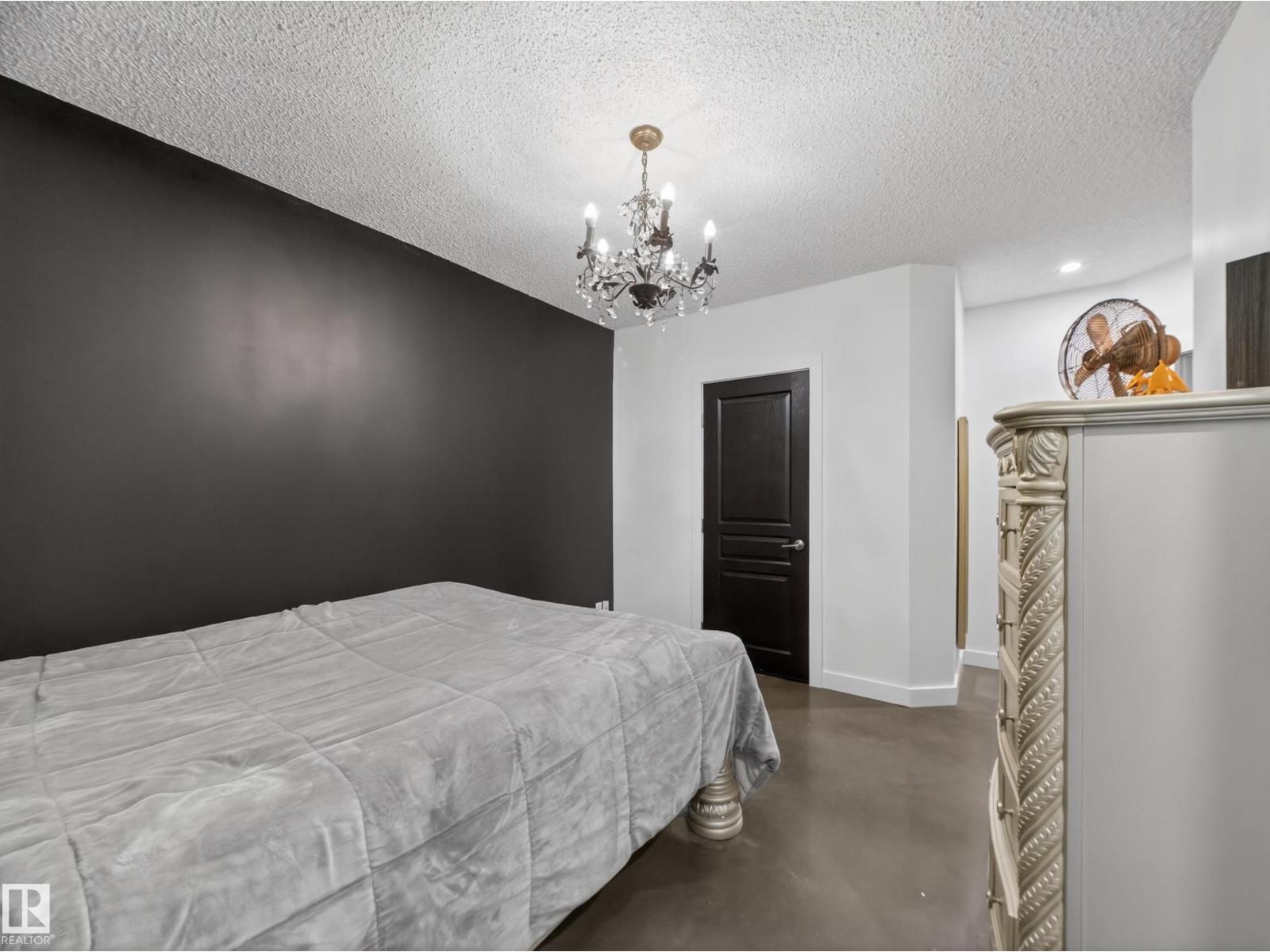 4044 CROWSNEST CR - 33