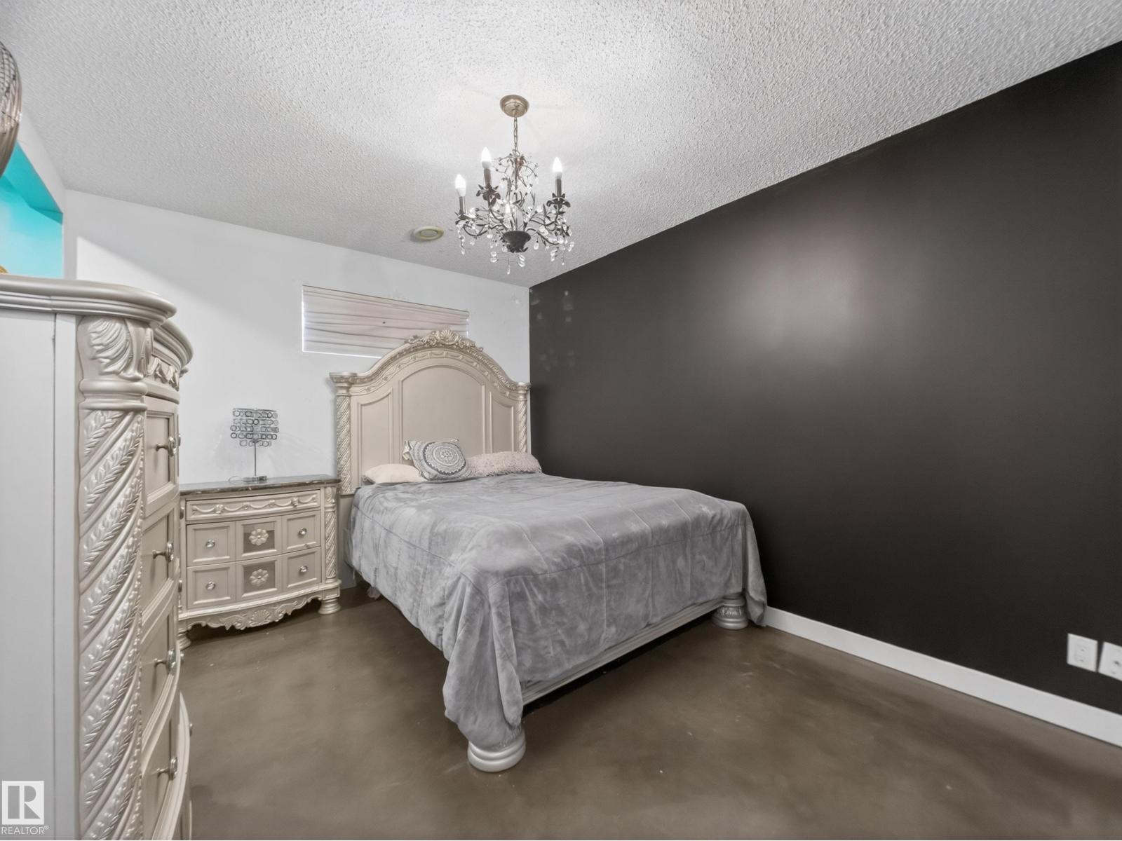 4044 CROWSNEST CR - 34