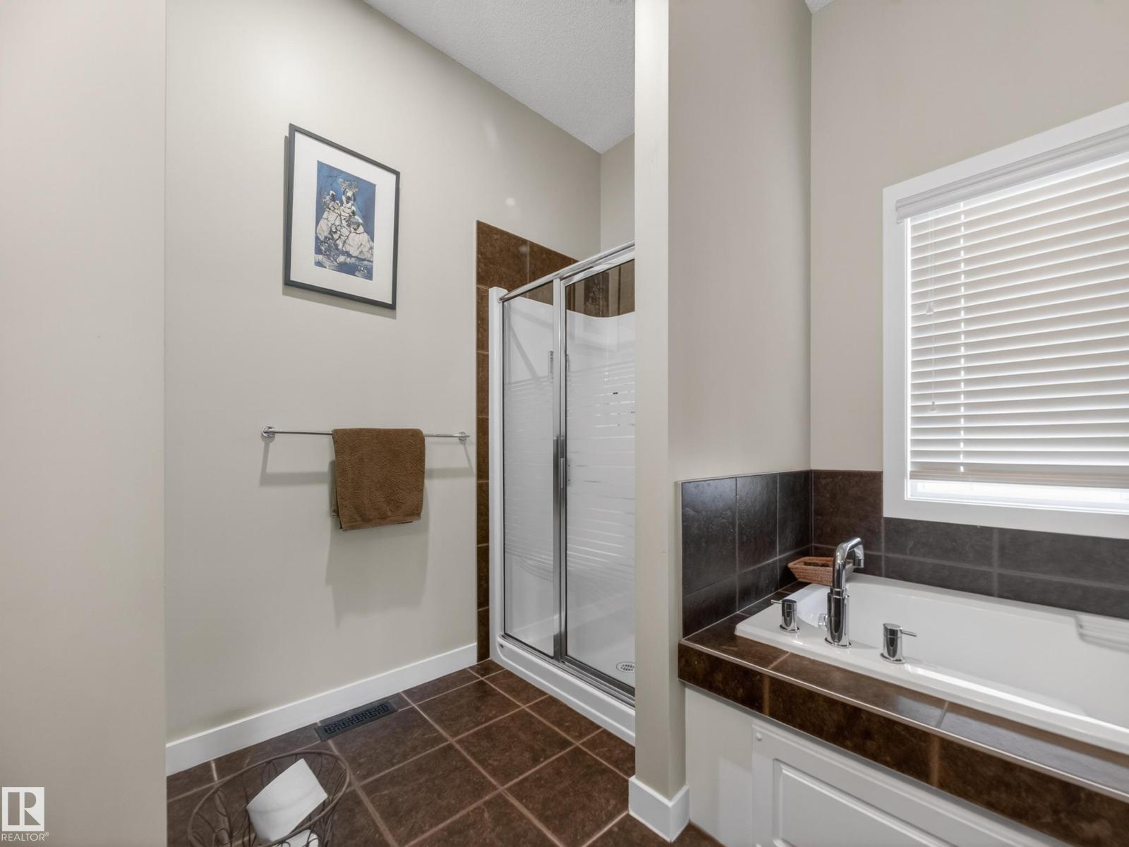 4044 CROWSNEST CR - 35