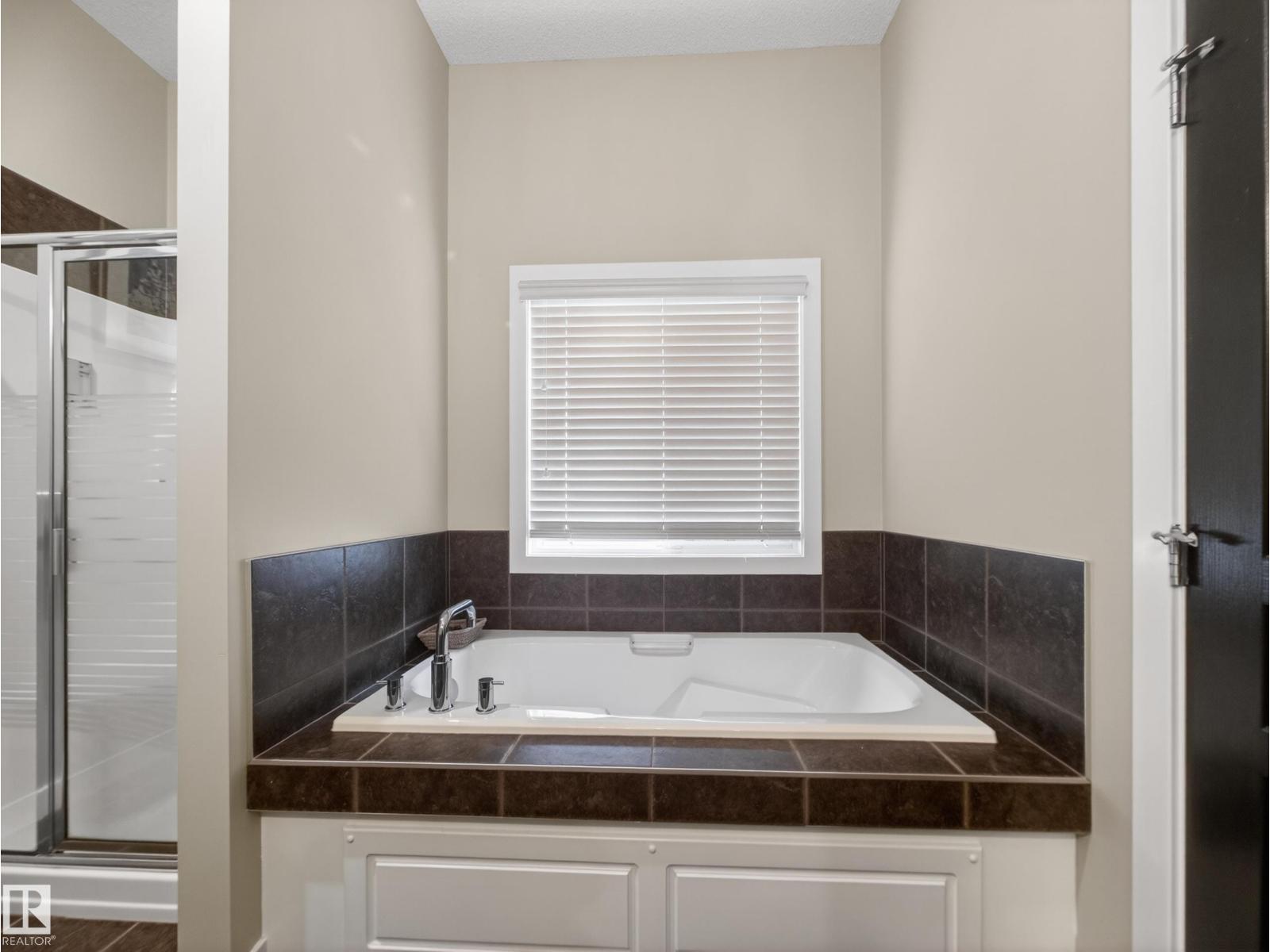 4044 CROWSNEST CR - 36