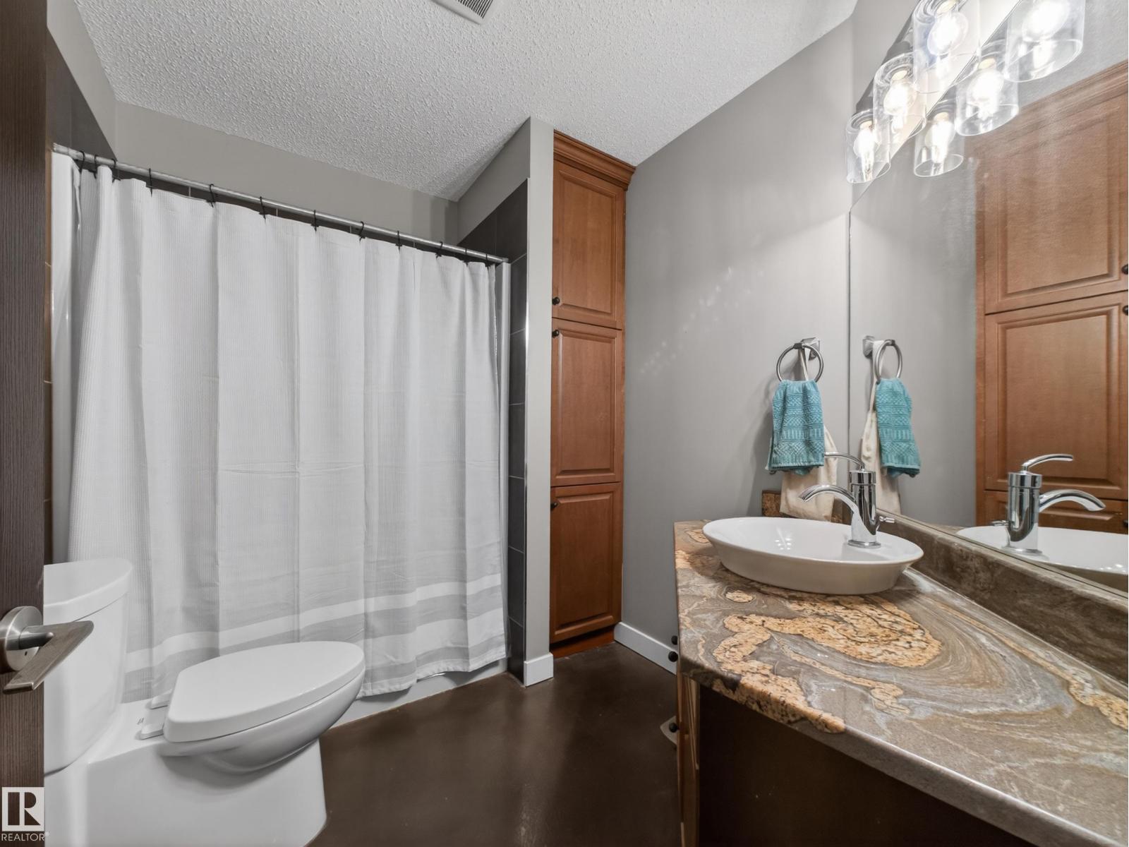 4044 CROWSNEST CR - 43