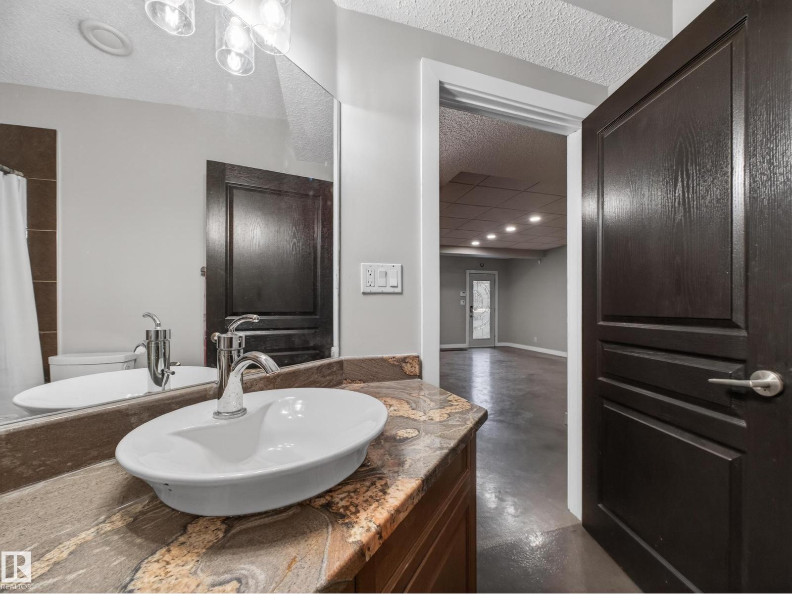 4044 CROWSNEST CR - 44