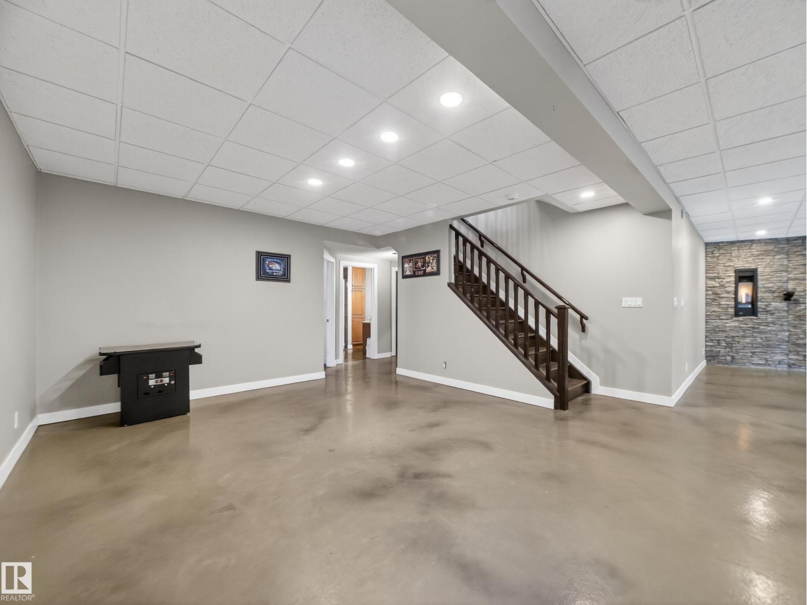 4044 CROWSNEST CR - 46