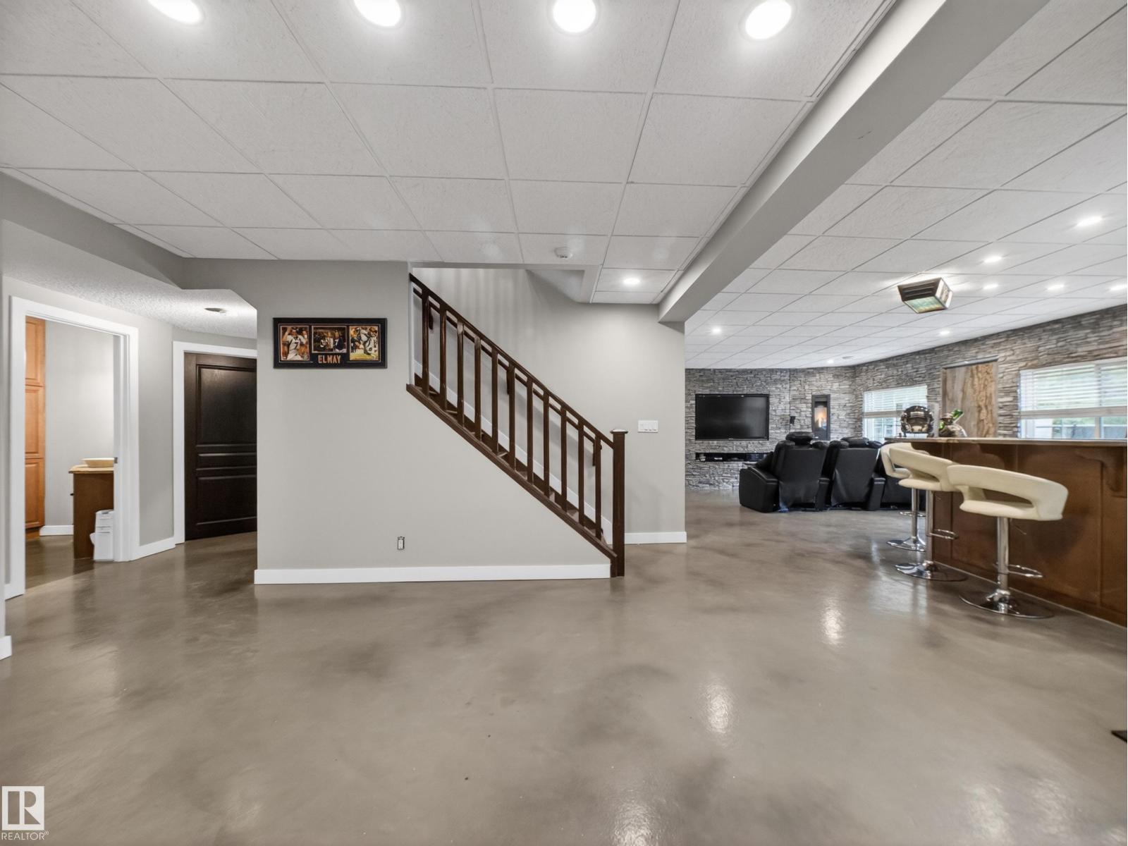 4044 CROWSNEST CR - 47