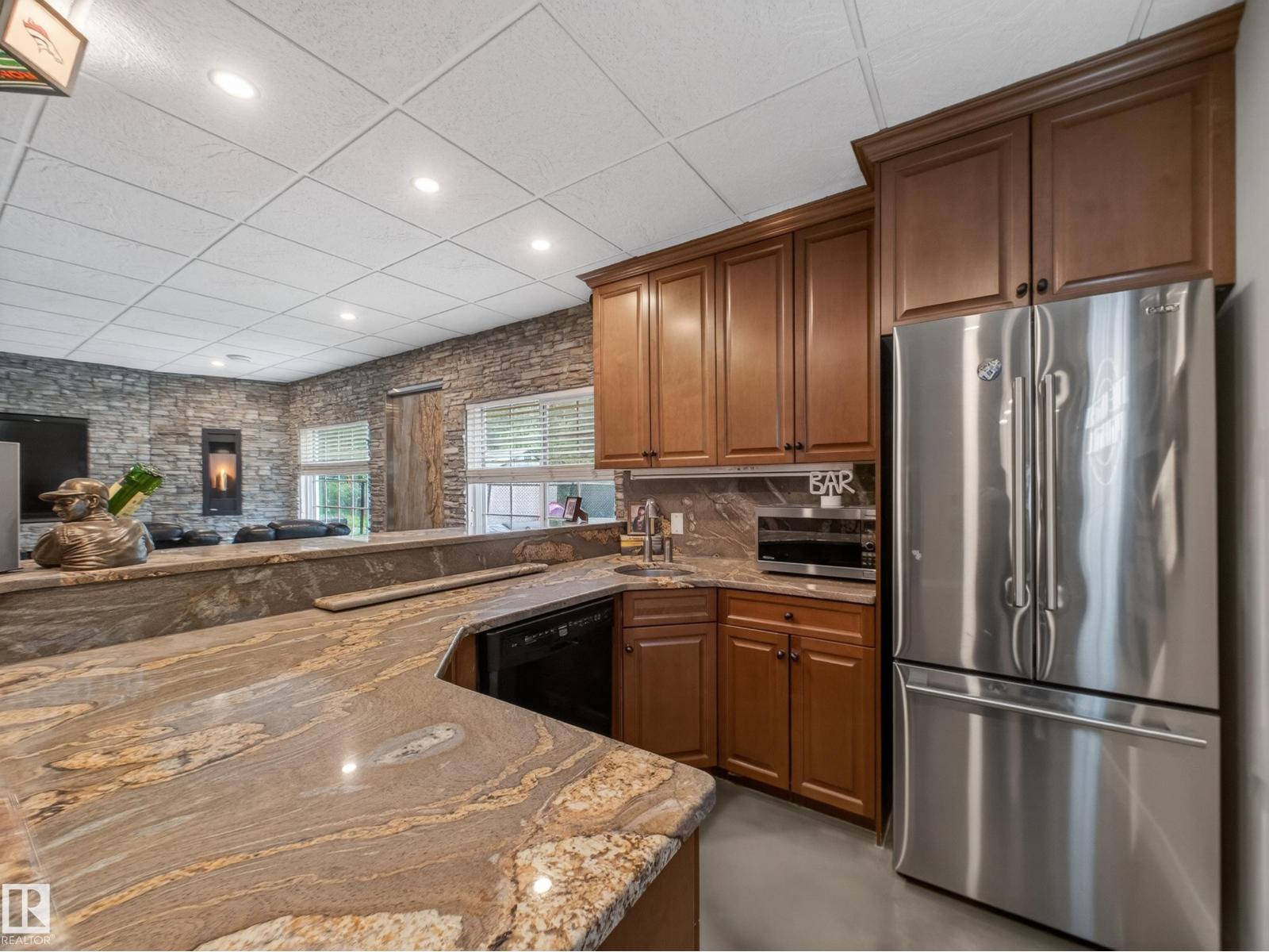 4044 CROWSNEST CR - 55