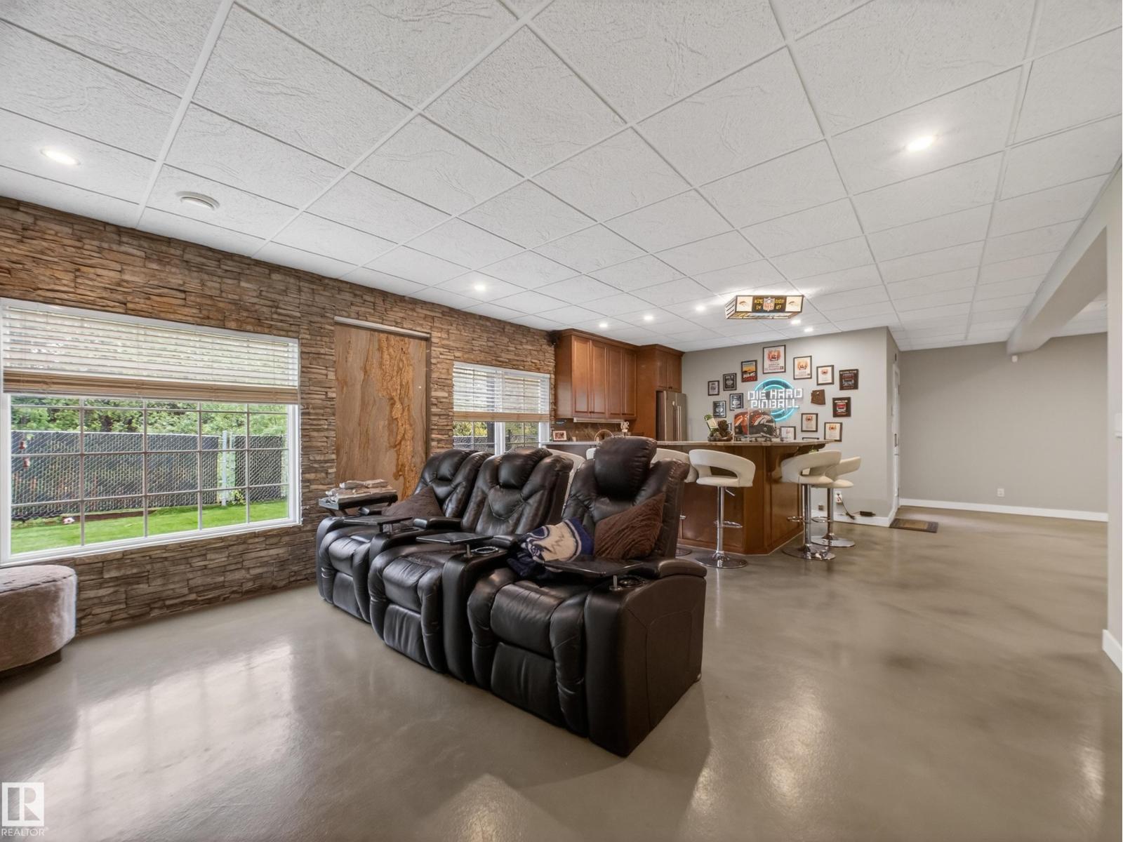 4044 CROWSNEST CR - 58