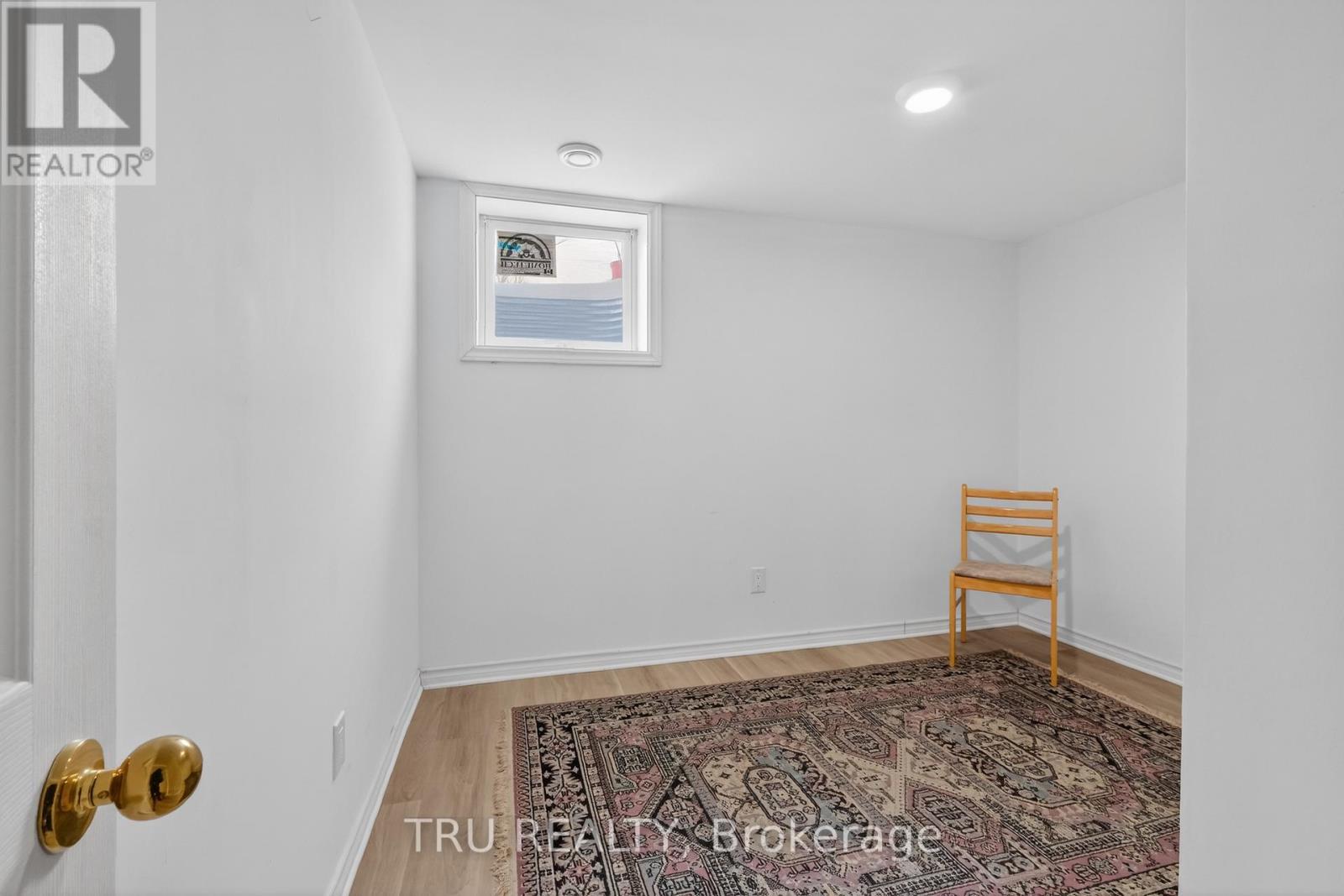 3 Bed, 1 Bath House for Rent in Ottawa – B – 1263 MAITLAND AVENUE, Ottawa – MLS# X13248236 - Image 20