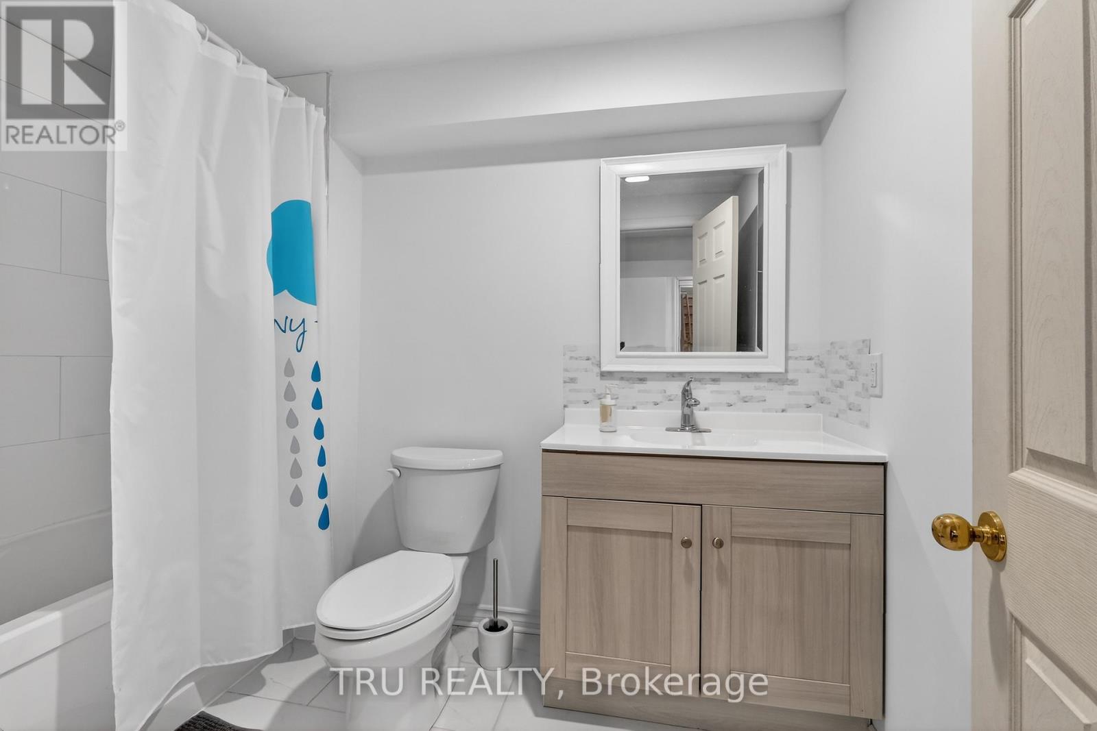 3 Bed, 1 Bath House for Rent in Ottawa – B – 1263 MAITLAND AVENUE, Ottawa – MLS# X13248236 - Image 5