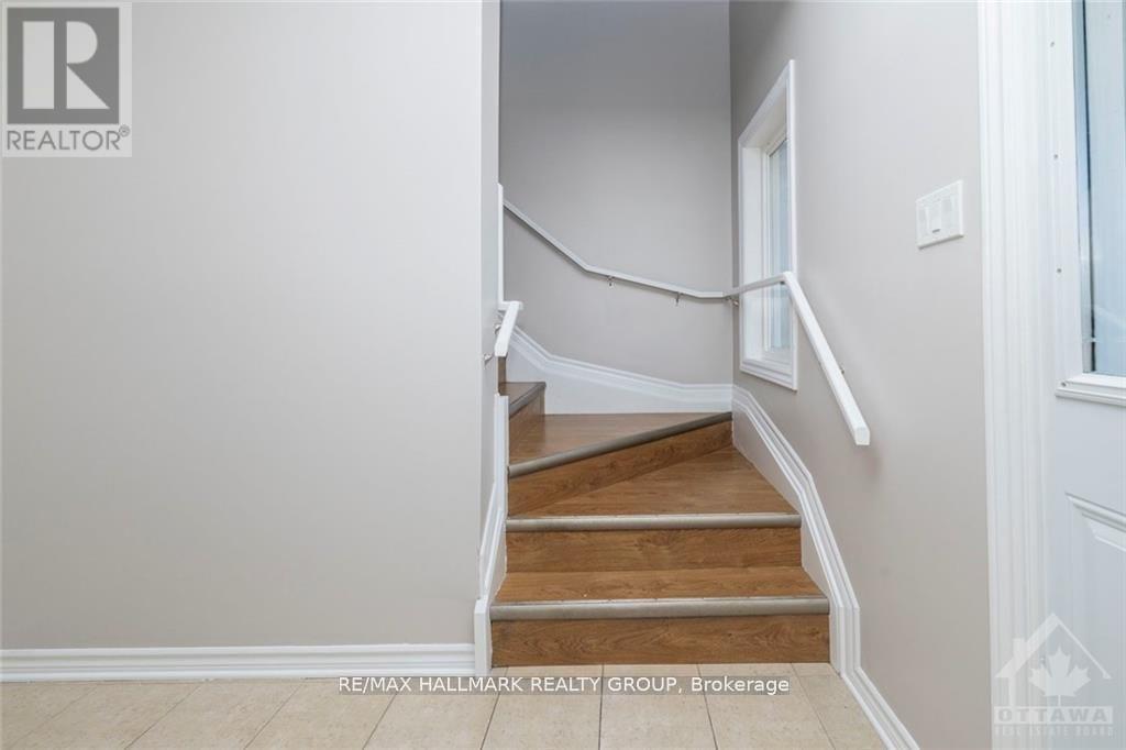 House for Rent in Ottawa – 1174 SOUTH RUSSELL ROAD, Ottawa – By Peter Sagos - Image 18