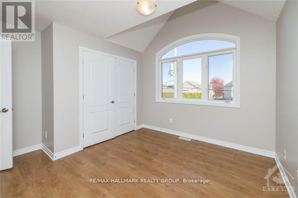 House for Rent in Ottawa – 1174 SOUTH RUSSELL ROAD, Ottawa – By Peter Sagos - Image 20