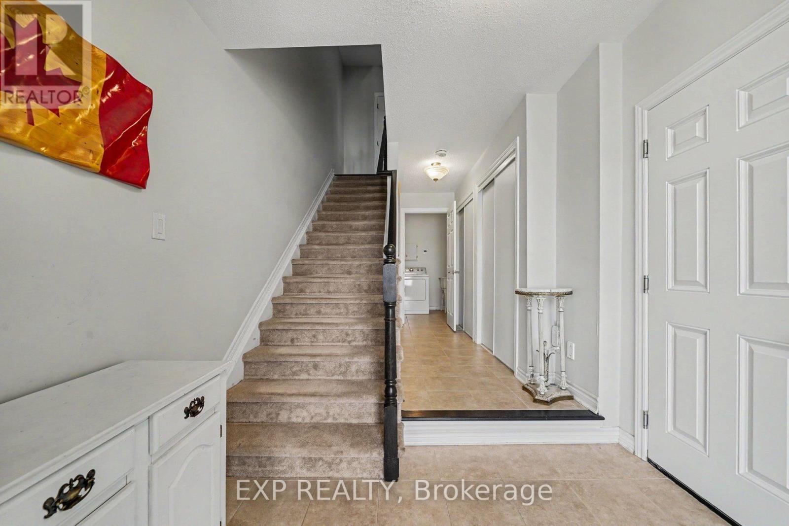 2 Bed, 2 Bath House for Sale in Ottawa – 624 BELLATRIX WALK, Ottawa – MLS# X13248320 - Image 8