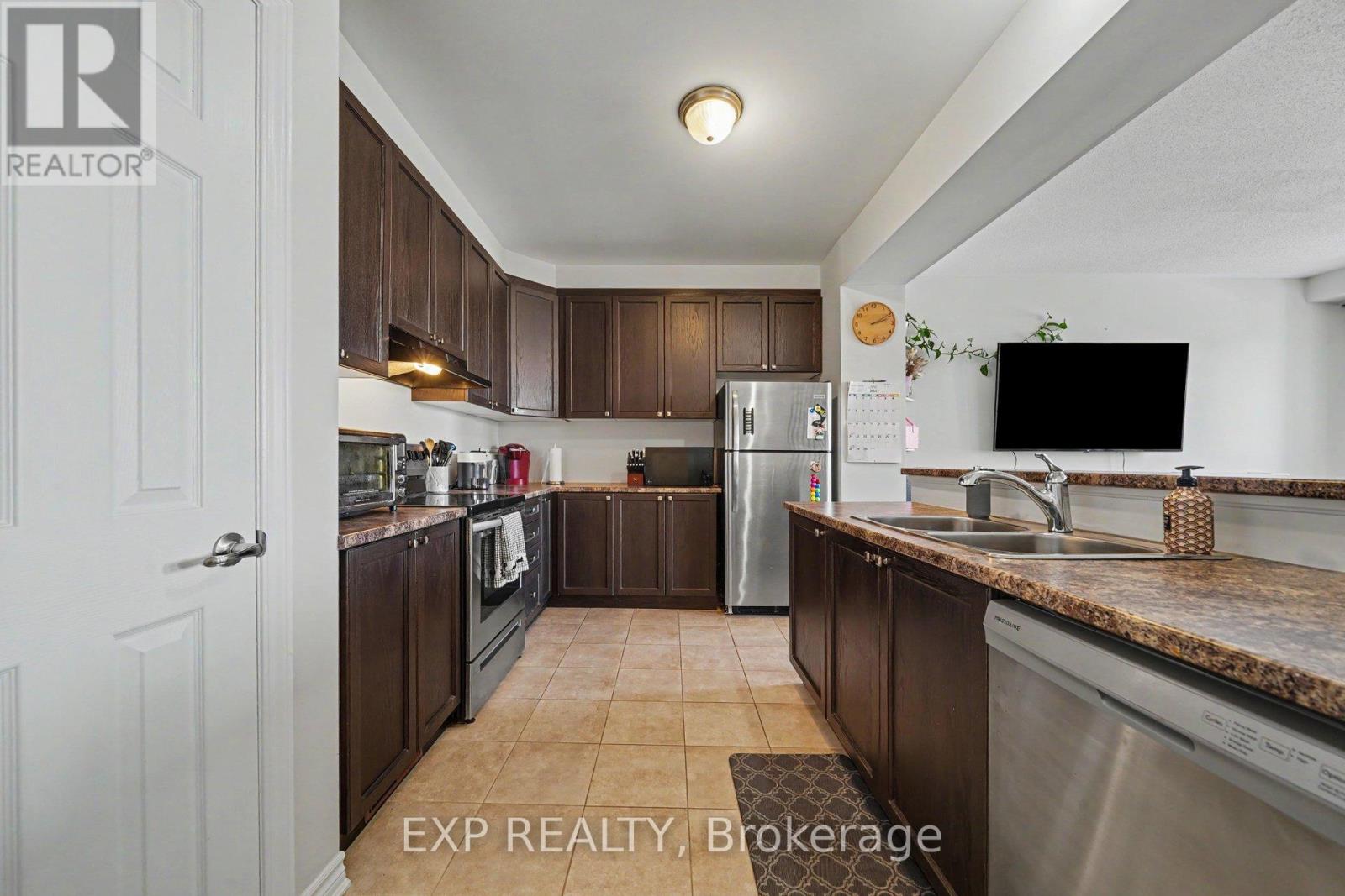 2 Bed, 2 Bath House for Sale in Ottawa – 624 BELLATRIX WALK, Ottawa – MLS# X13248320 - Image 18