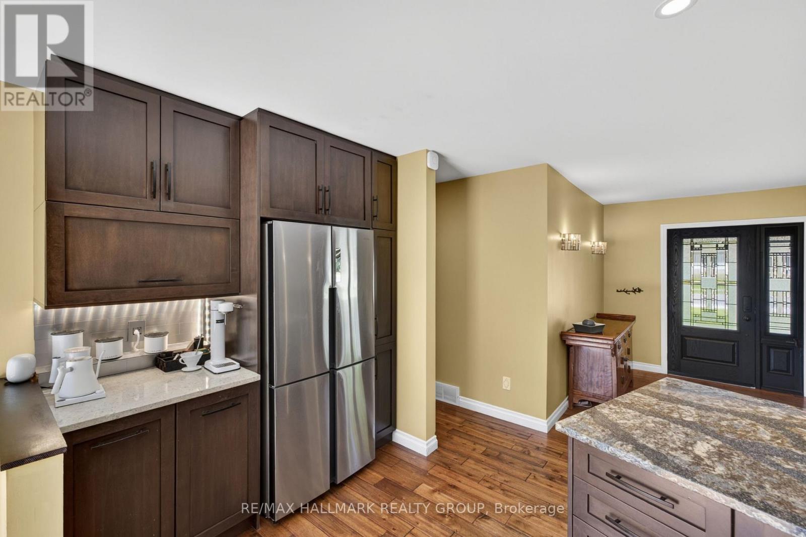 120 ABBEYHILL DRIVE - 10