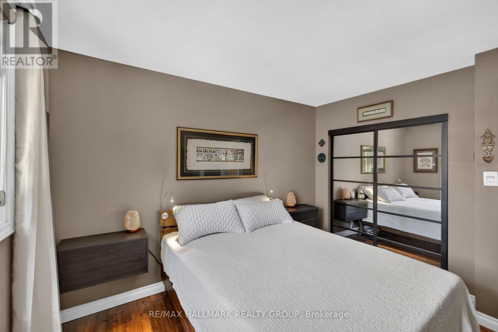 120 ABBEYHILL DRIVE - 14