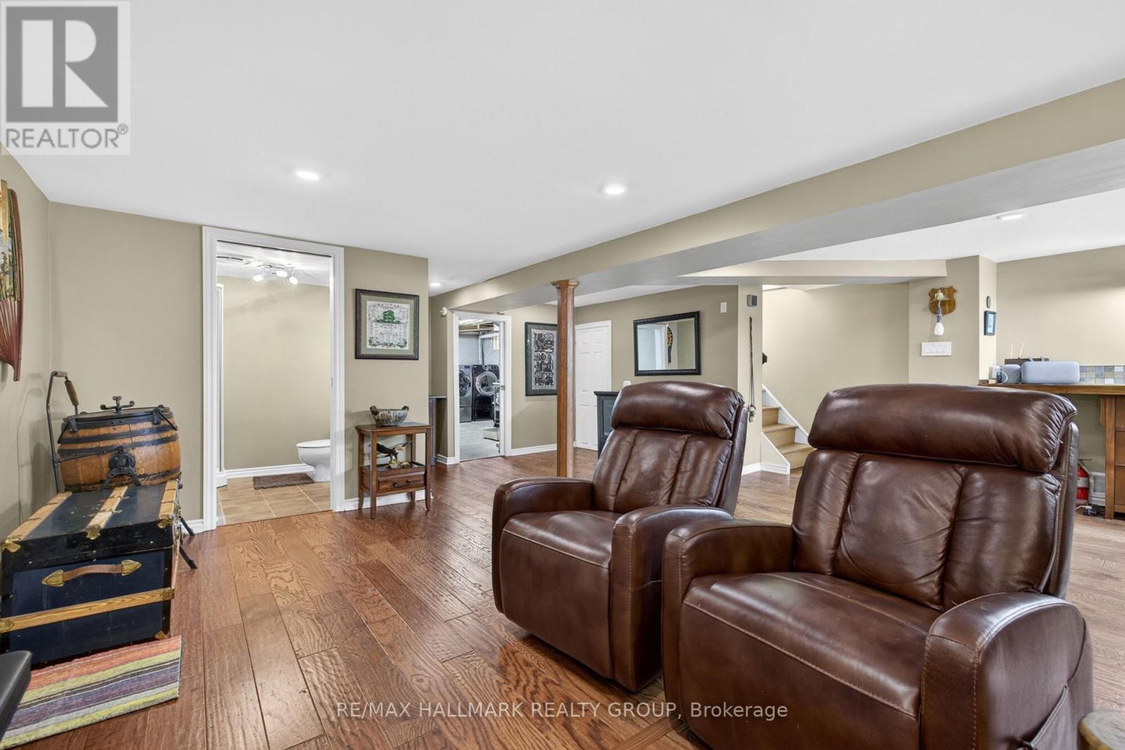 120 ABBEYHILL DRIVE - 20