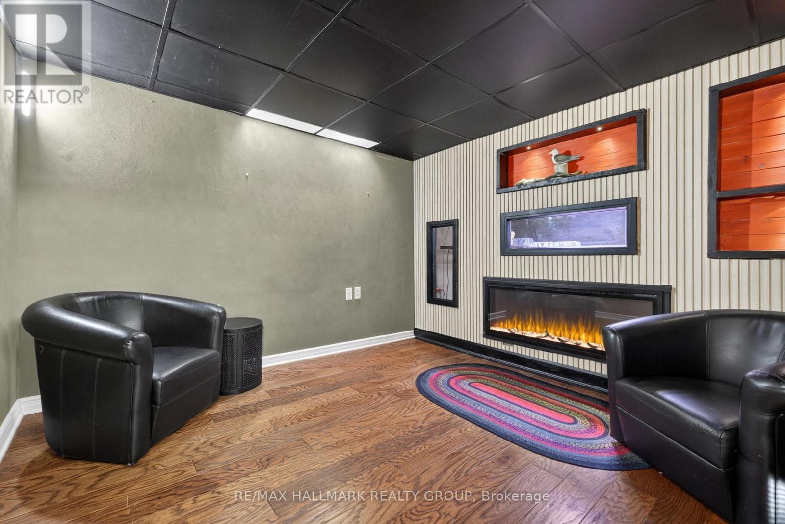 120 ABBEYHILL DRIVE - 25