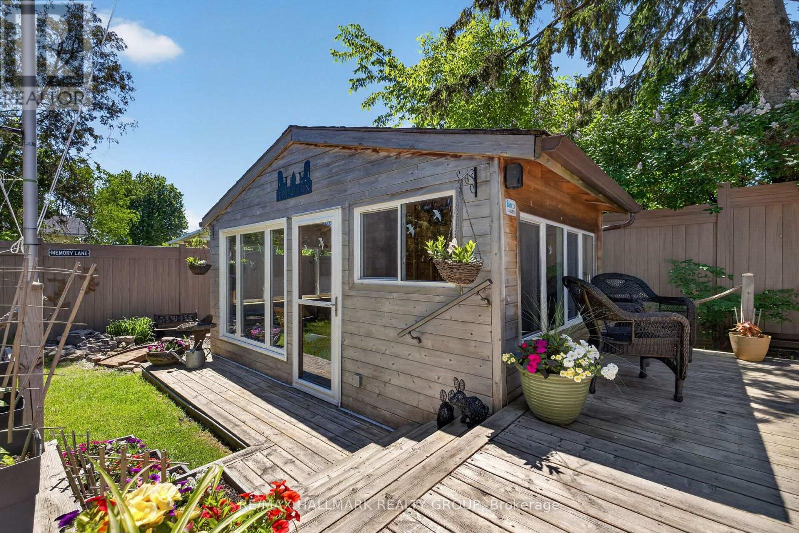 120 ABBEYHILL DRIVE - 28
