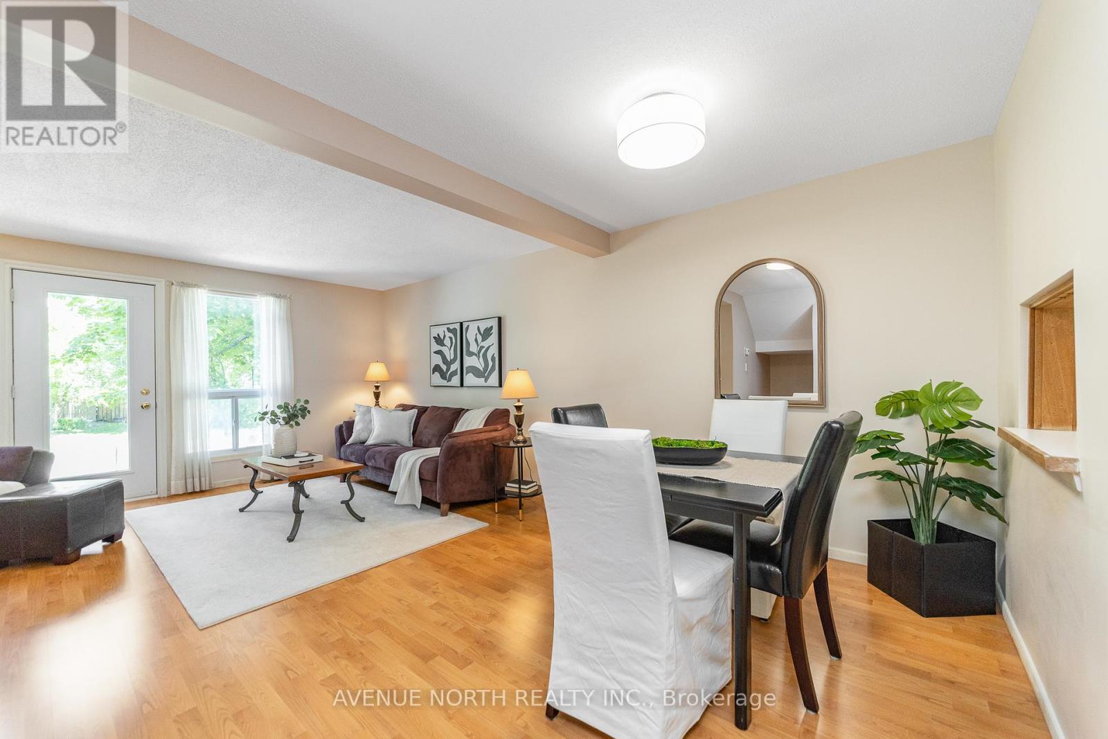 1897 STONEHENGE CRESCENT - 10