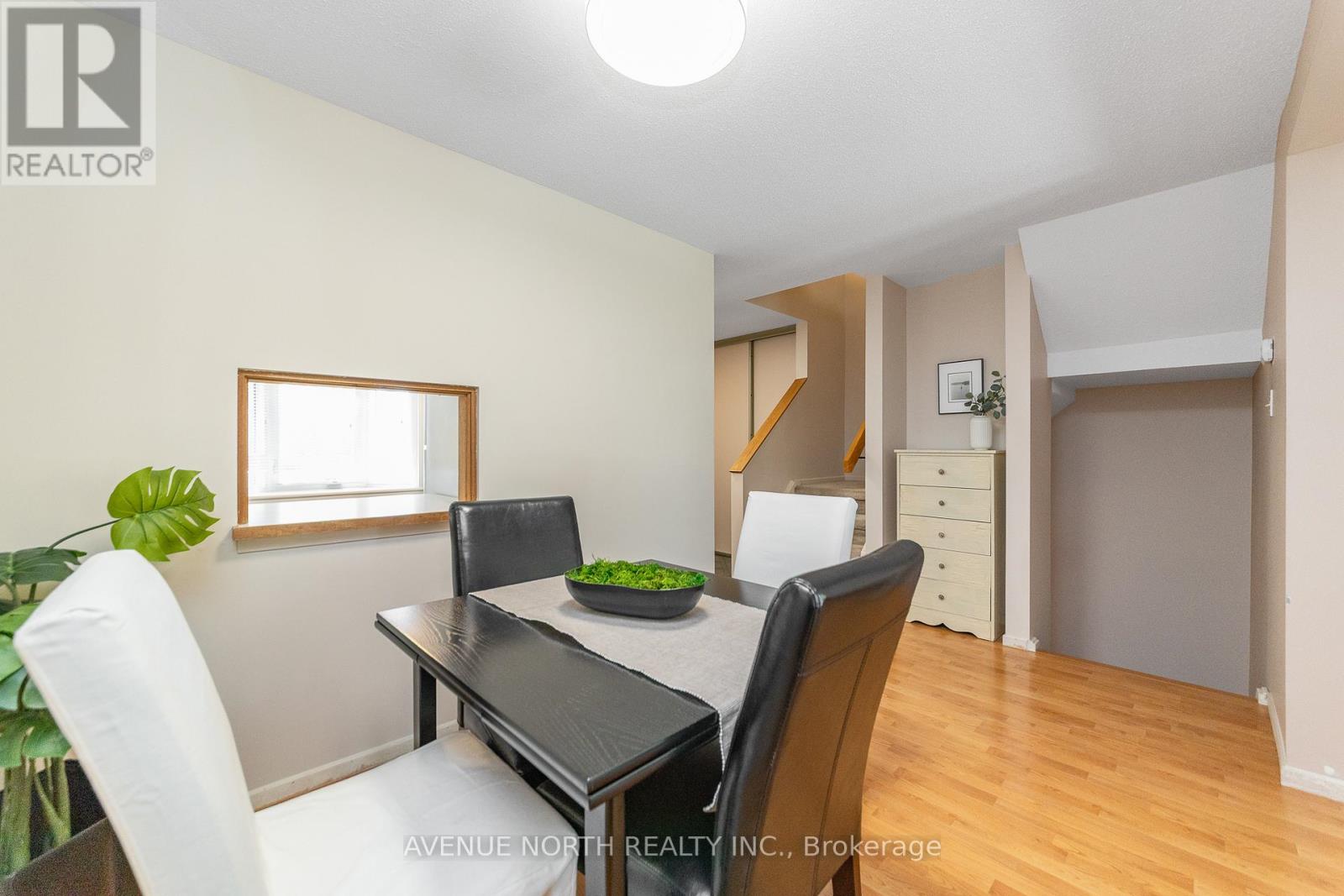1897 STONEHENGE CRESCENT - 13