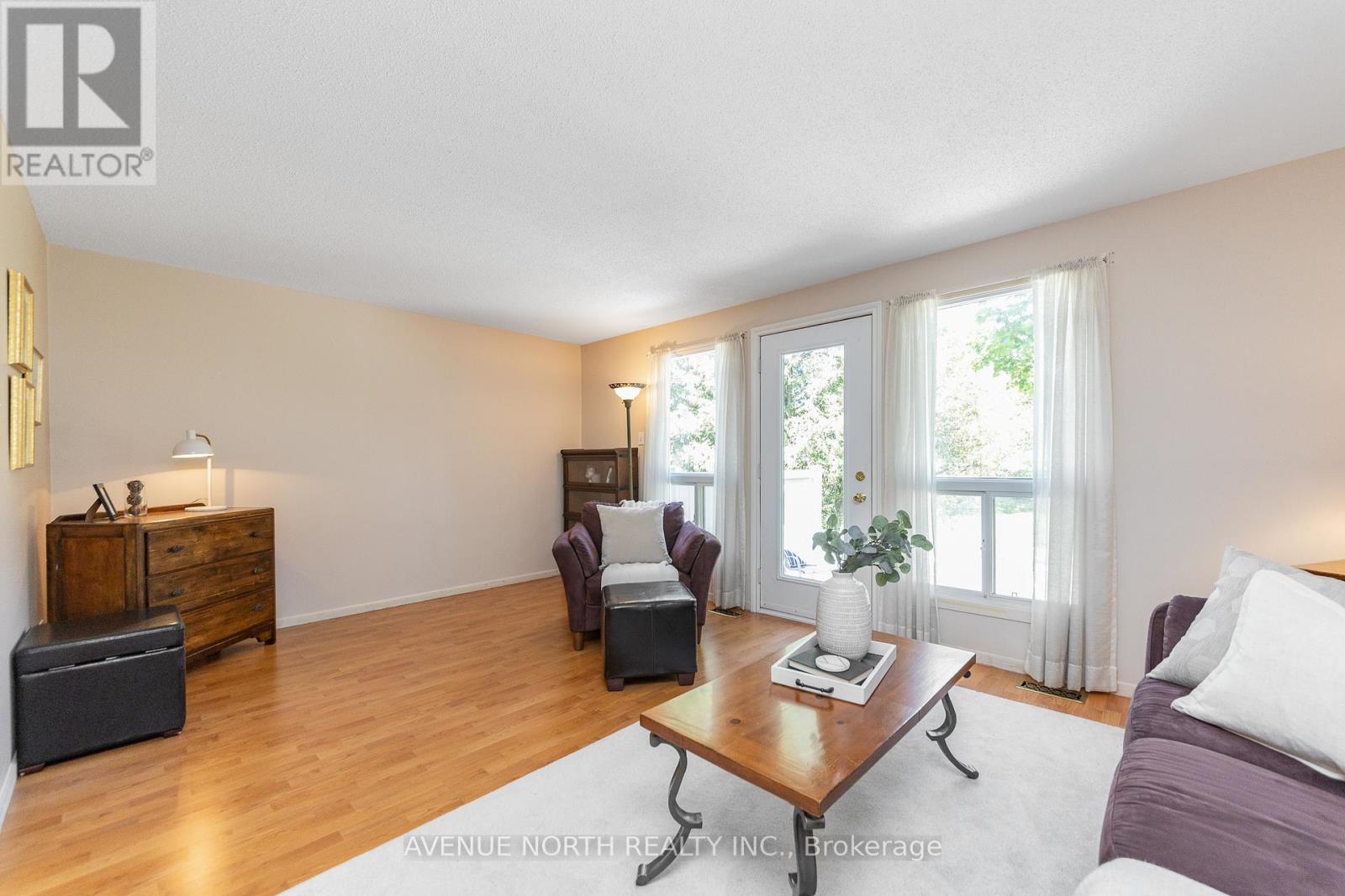 1897 STONEHENGE CRESCENT - 14