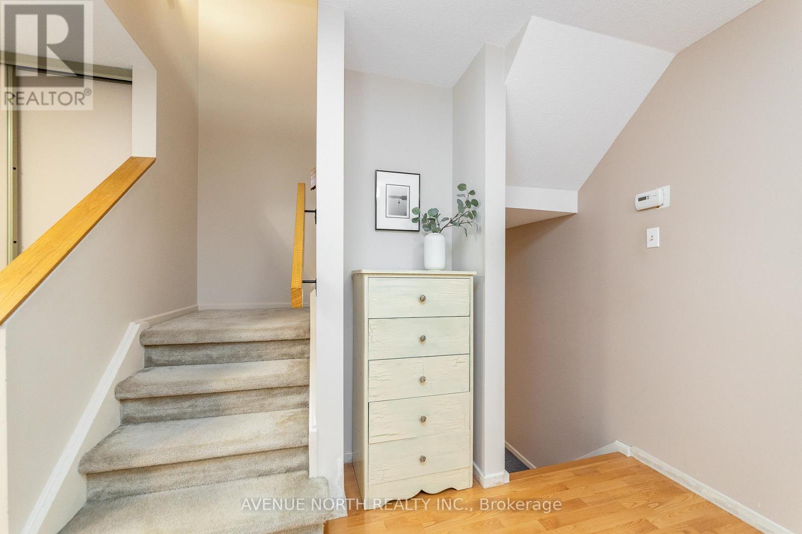 1897 STONEHENGE CRESCENT - 19