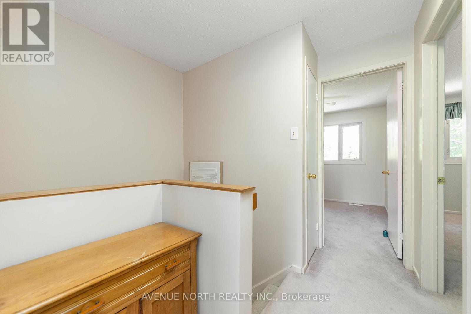 1897 STONEHENGE CRESCENT - 20