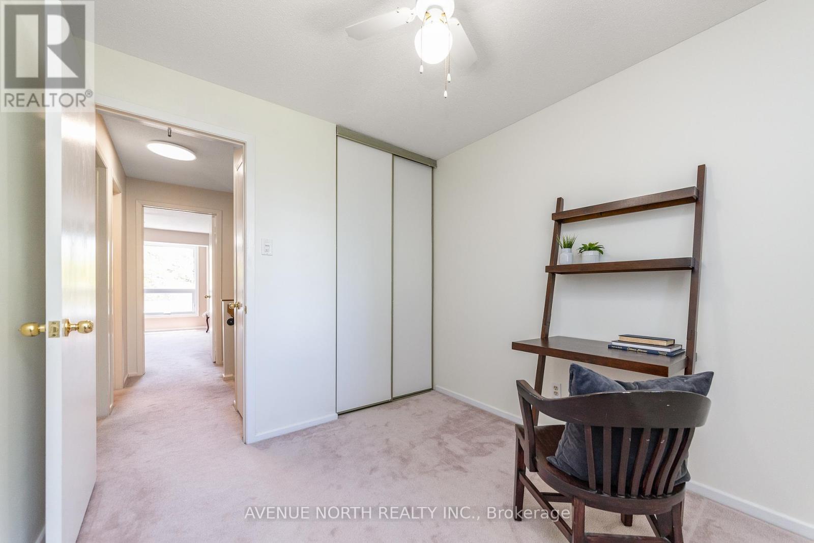 1897 STONEHENGE CRESCENT - 25