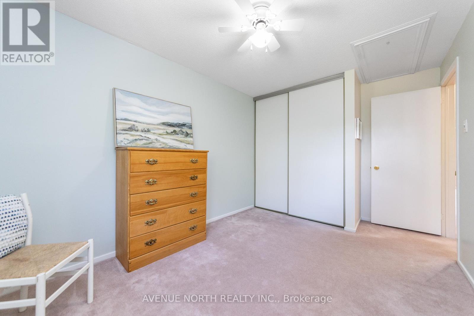 1897 STONEHENGE CRESCENT - 29
