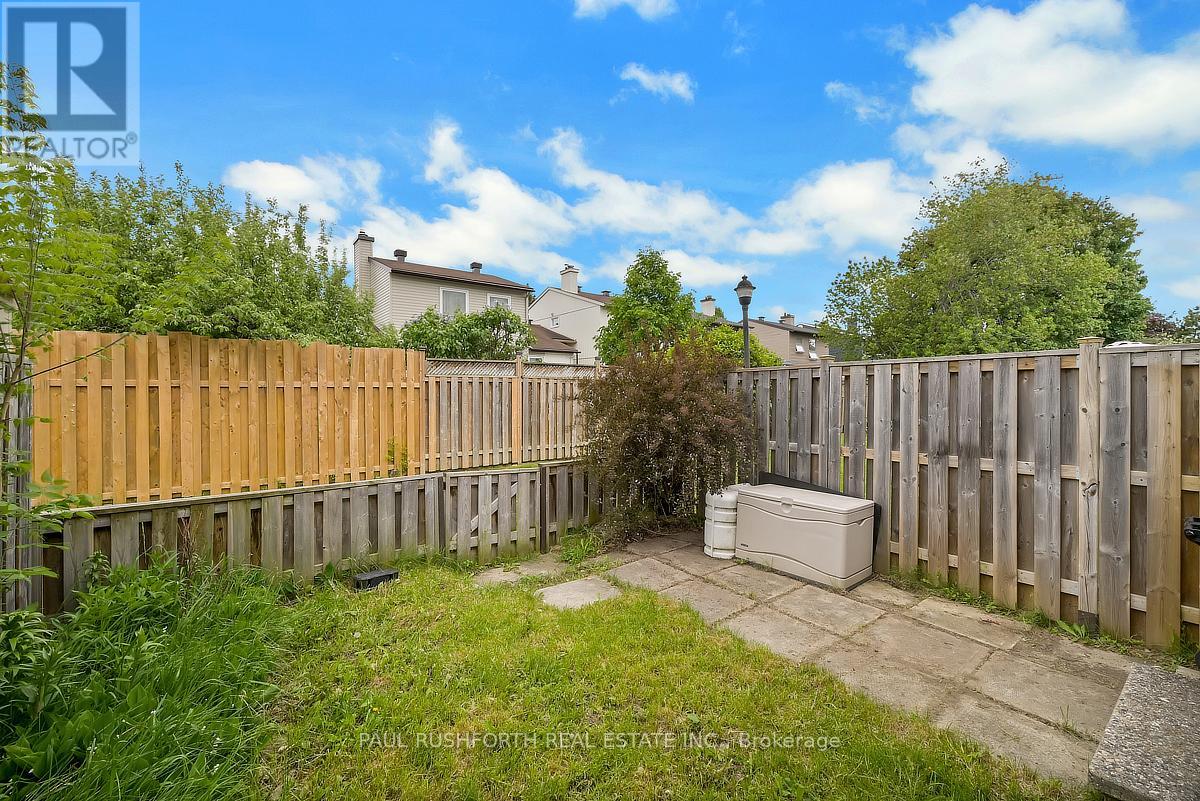 3 Bed, 2 Bath House for Sale in Ottawa – 207 THISTLEDOWN COURT, Ottawa – MLS# X13248400 - Image 23