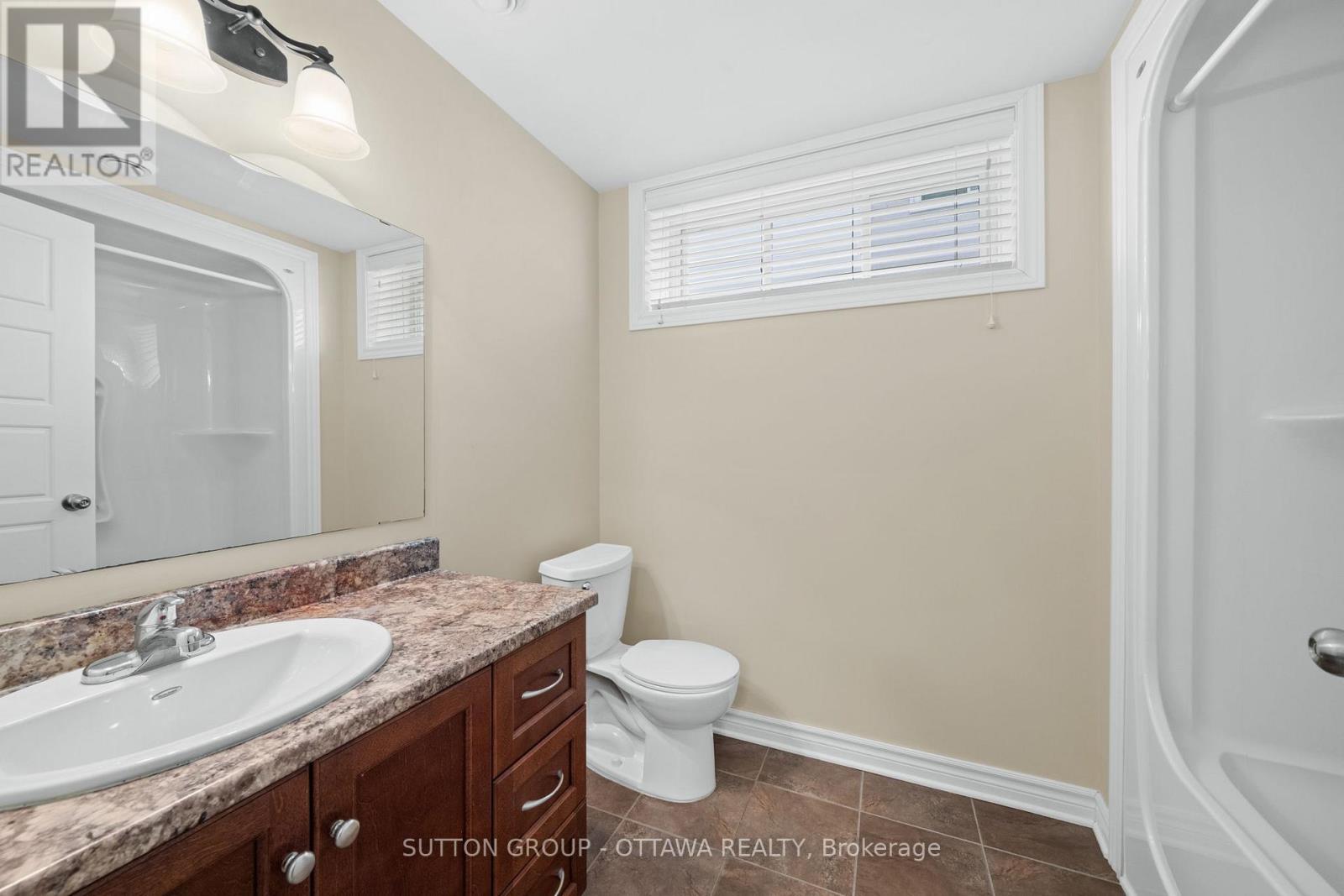 458 VAN DUSEN STREET - 26