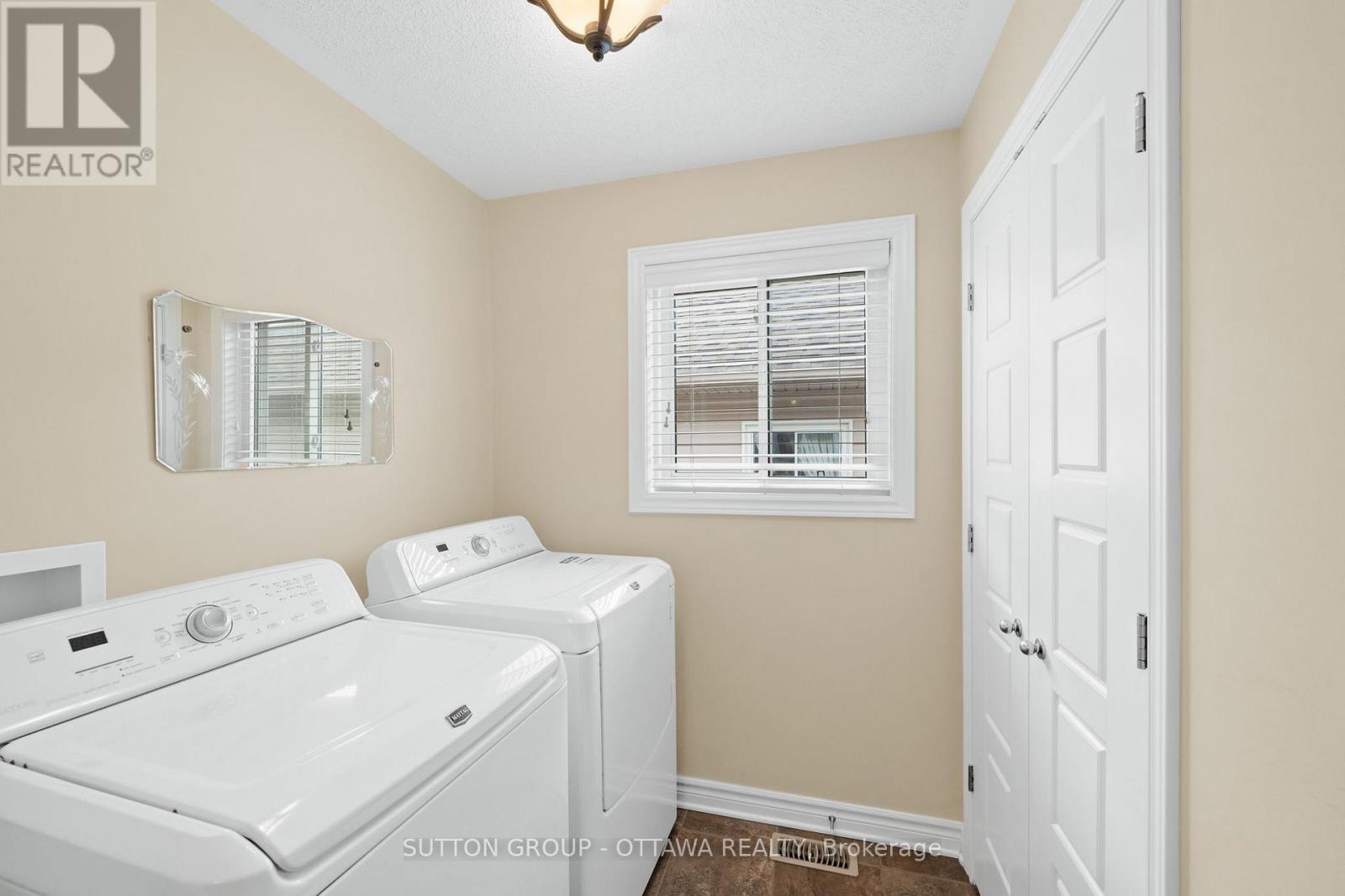 458 VAN DUSEN STREET - 28