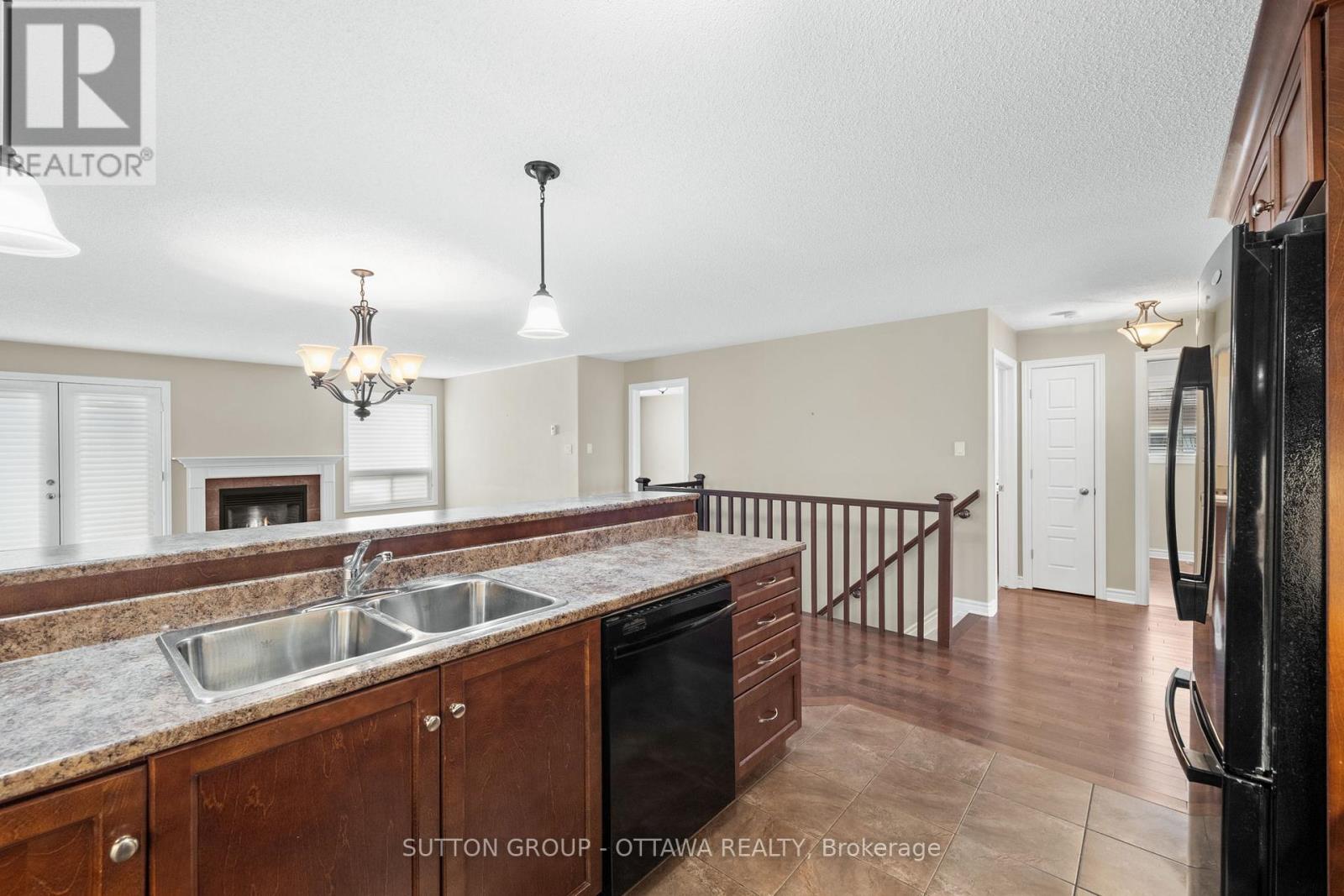 458 VAN DUSEN STREET - 7