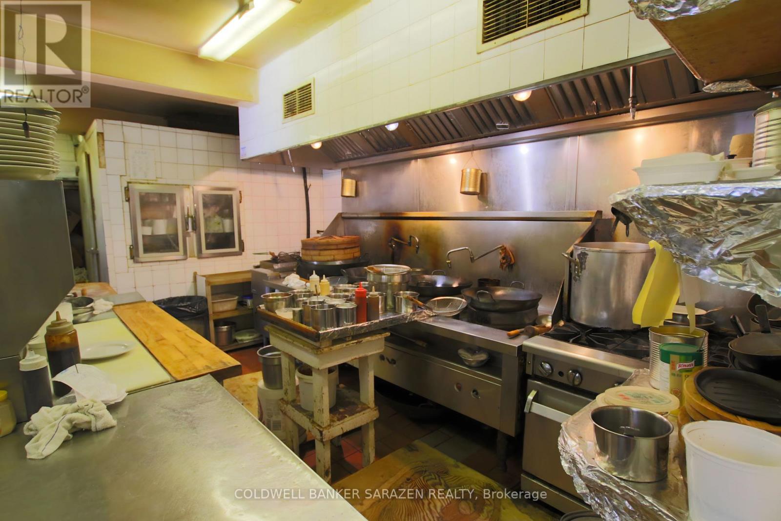 Business for Sale in Ottawa – 625 SOMERSET STREET W, Ottawa – MLS# X13248460 - Image 12