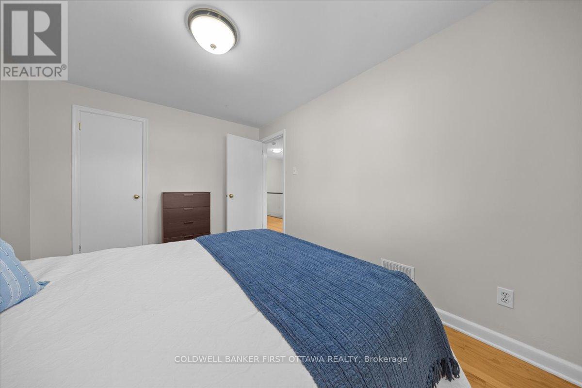 998 MOSSDALE STREET - 19