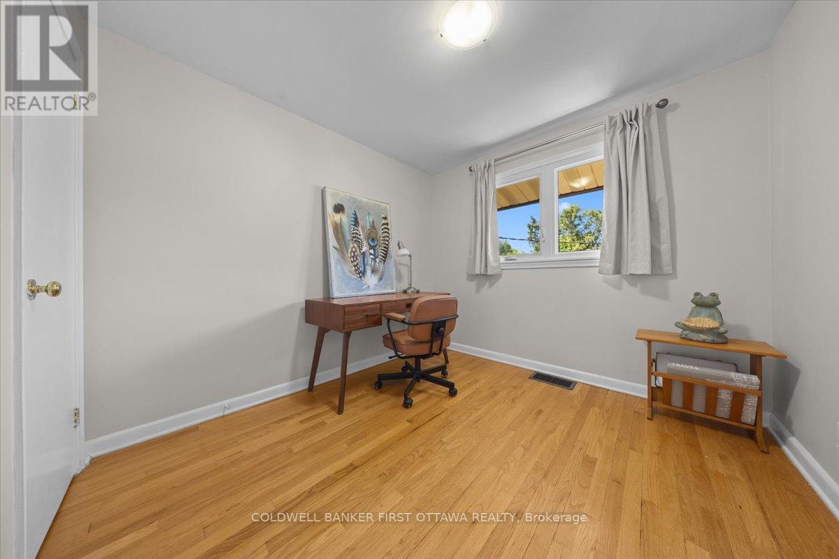 998 MOSSDALE STREET - 20