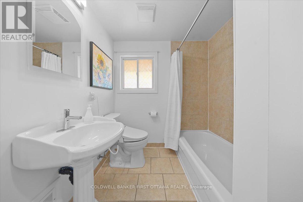 998 MOSSDALE STREET - 22
