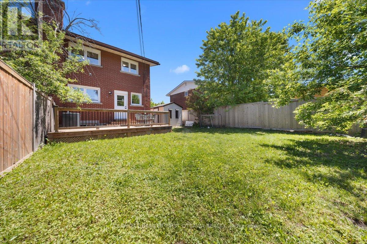 998 MOSSDALE STREET - 25
